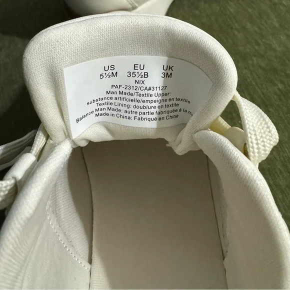 DKNY woman cream/ white sneakers, size 5.5 NWOT - Picture 12 of 12